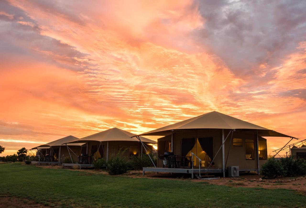 Mitchell Grass Retreat Hotel Longreach Ngoại thất bức ảnh
